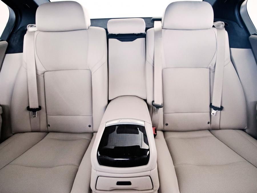Интерьер Alpina B7 Bi-Turbo (F01) 2012 года  (фото 63 из 80)